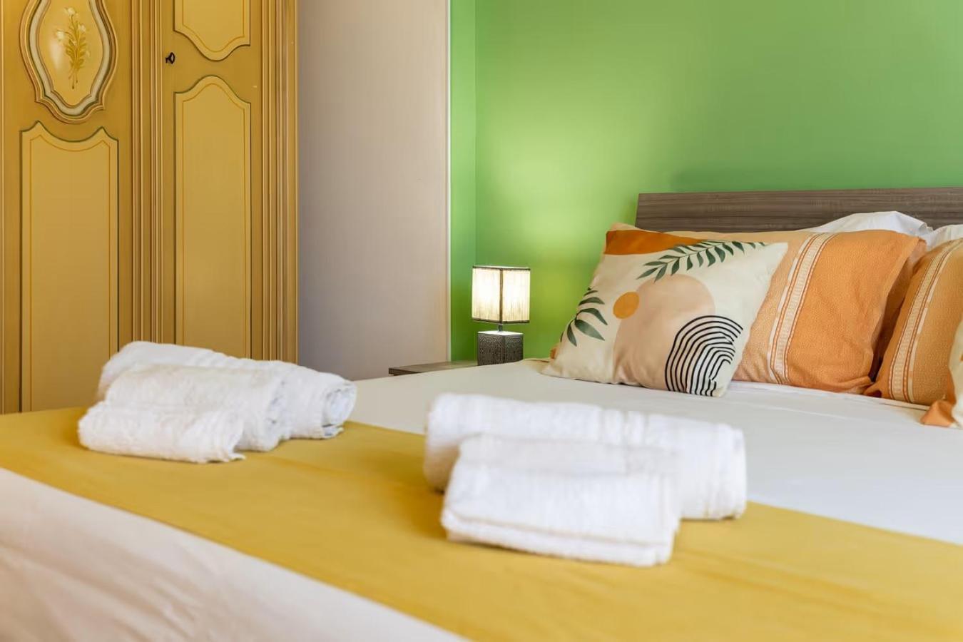 Casa Sicilia - Riviera Sicily Beach Guest House Донналуката Экстерьер фото